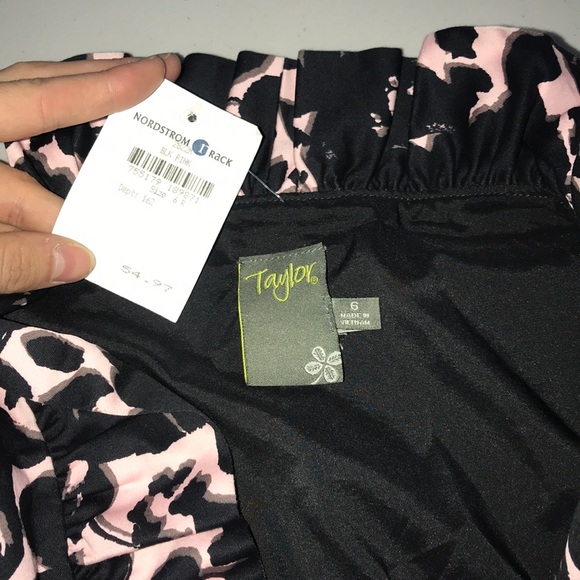 Black & Pink Floral Sleeveless Knee Length Dress - Picture 4 of 8